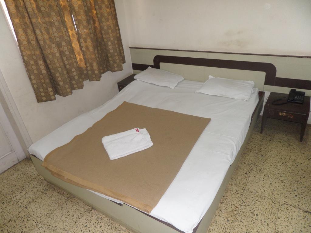 Hotel Shilpa Nashik Room photo